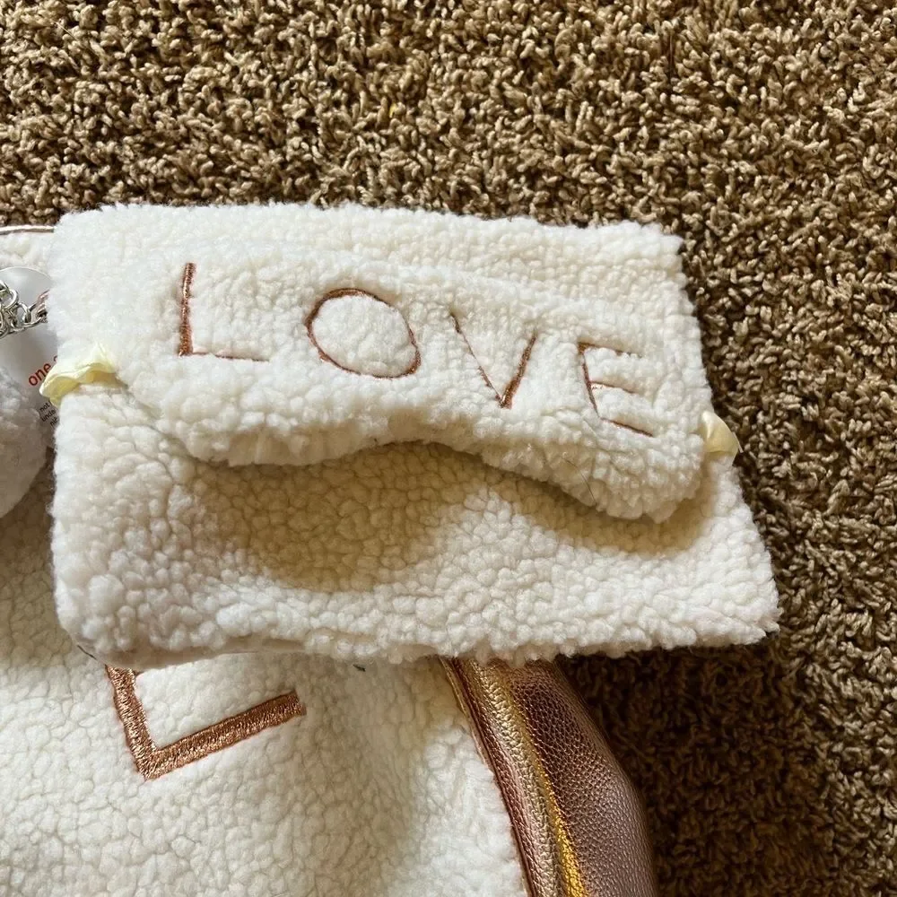 New SLEEPOVER WEEKENDER 5 Piece Set - Picture 3 of 8